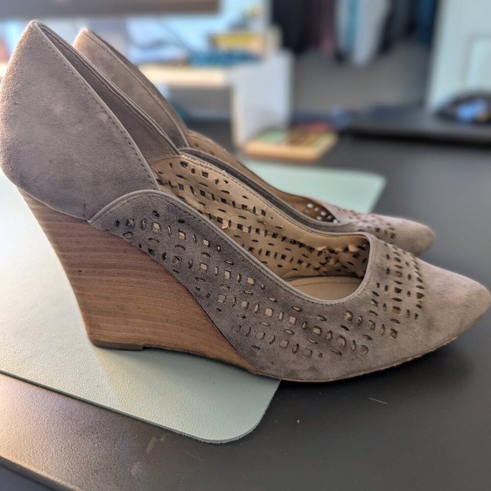 Sole Society Suede Cut-out Wedge Pump - Tan